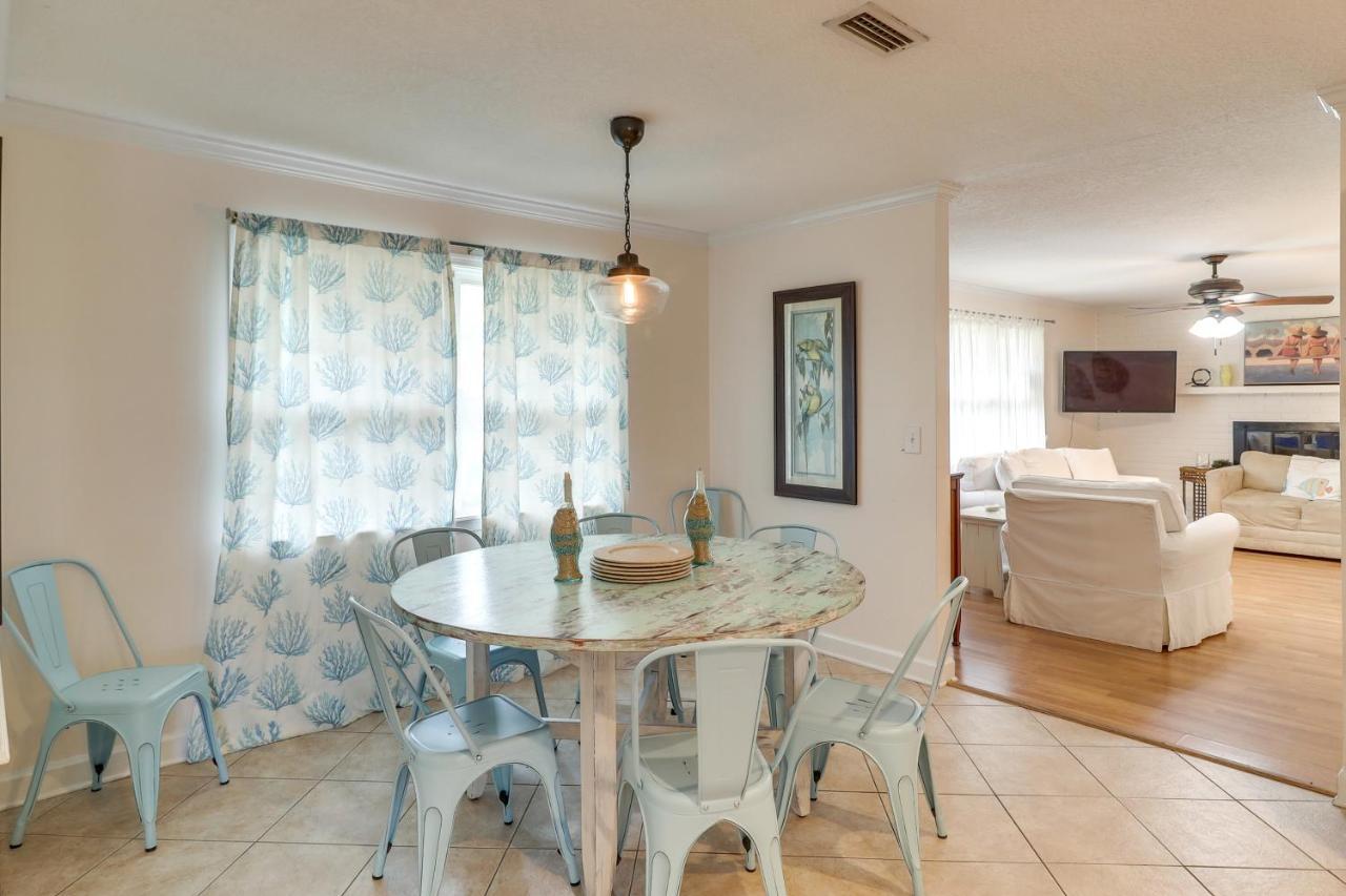 Beach Retreat In Jacksonville Petandfamily-Friendly Джаксънвил Бийч Екстериор снимка