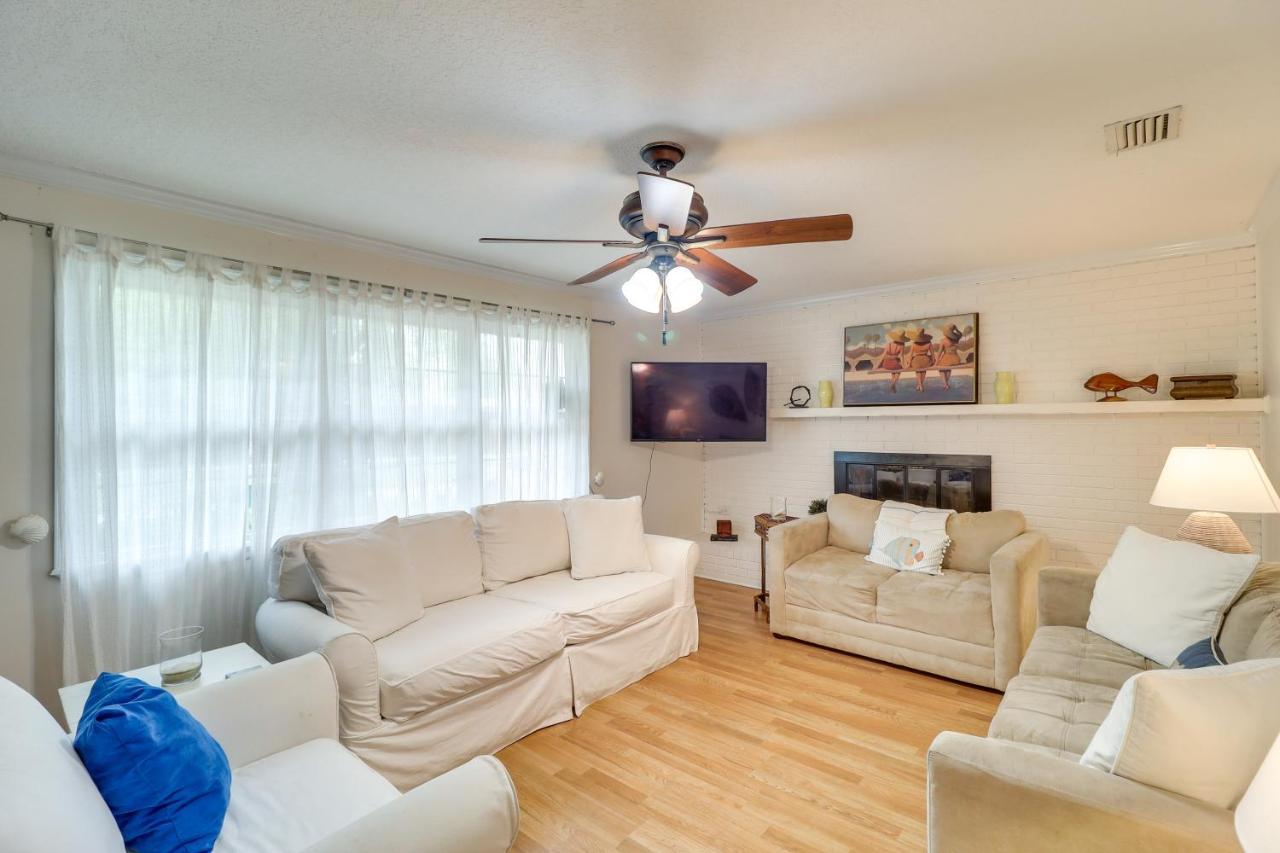 Beach Retreat In Jacksonville Petandfamily-Friendly Джаксънвил Бийч Екстериор снимка