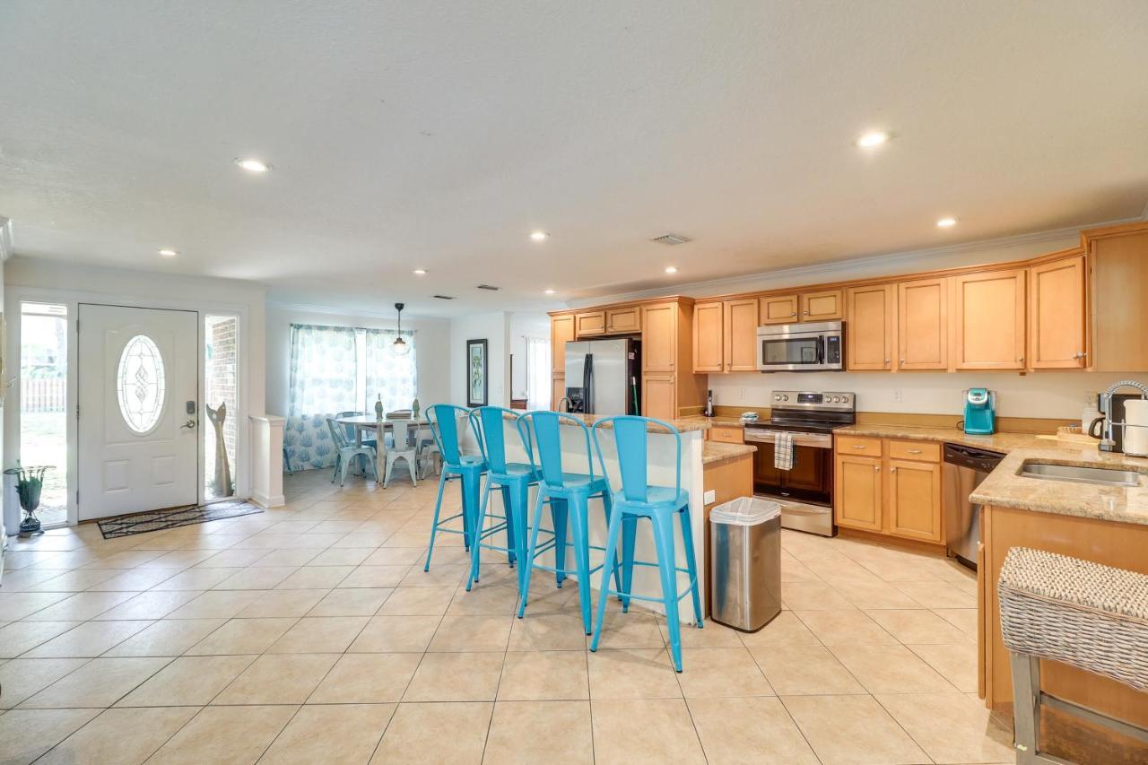 Beach Retreat In Jacksonville Petandfamily-Friendly Джаксънвил Бийч Екстериор снимка