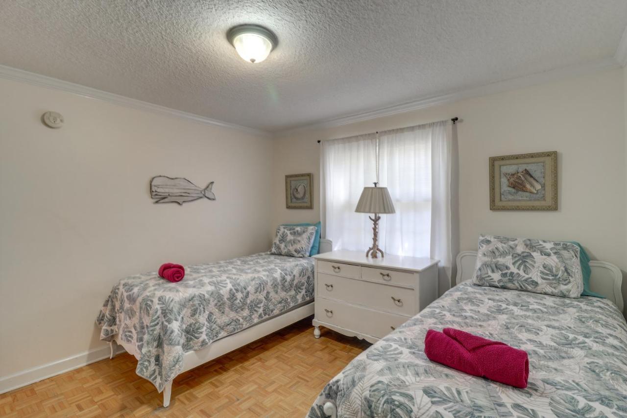 Beach Retreat In Jacksonville Petandfamily-Friendly Джаксънвил Бийч Екстериор снимка